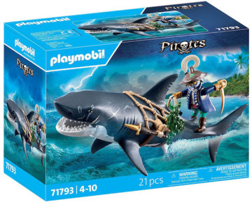 ΠΕΙΡΑΤΗΣ ΜΕ ΓΙΓΑΝΤΙΑΙΟ ΚΑΡΧΑΡΙΑ